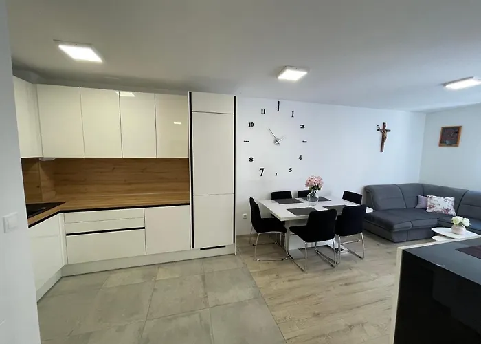 The Big Terrace Apartment *